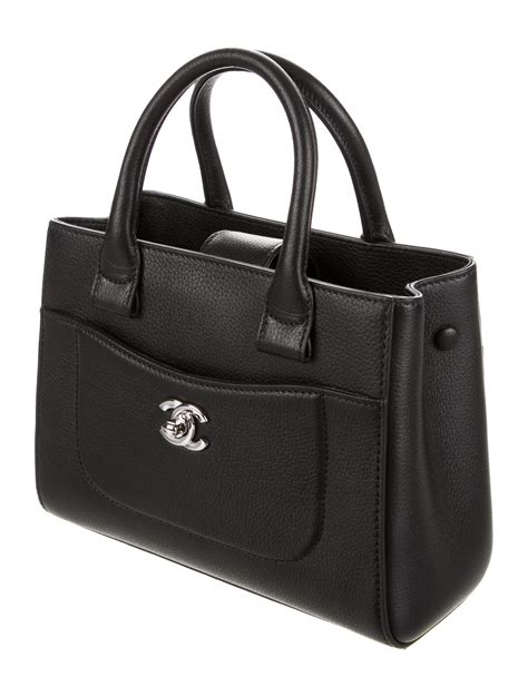 chanel neo executive tote medium|2016.